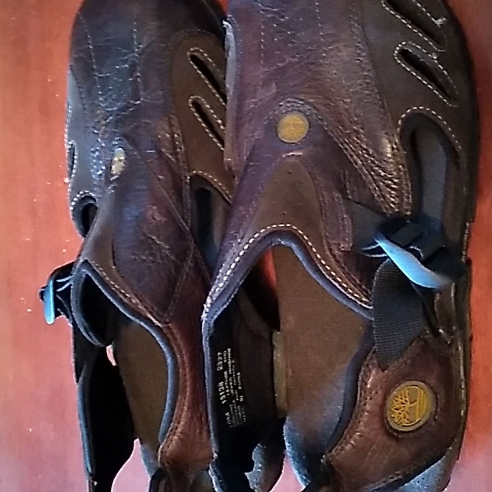 Shoes - Picture 2 of 5